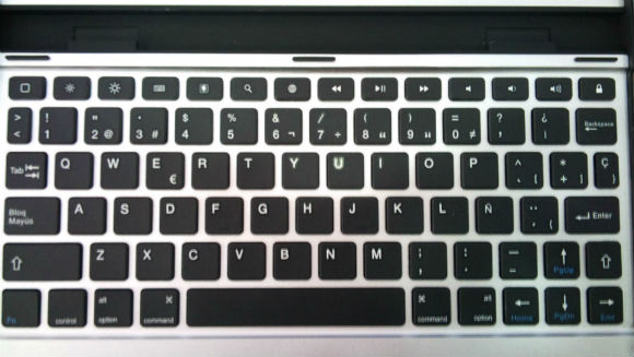 Teclado_para_ipad_teclas_negras_con_n.JPG